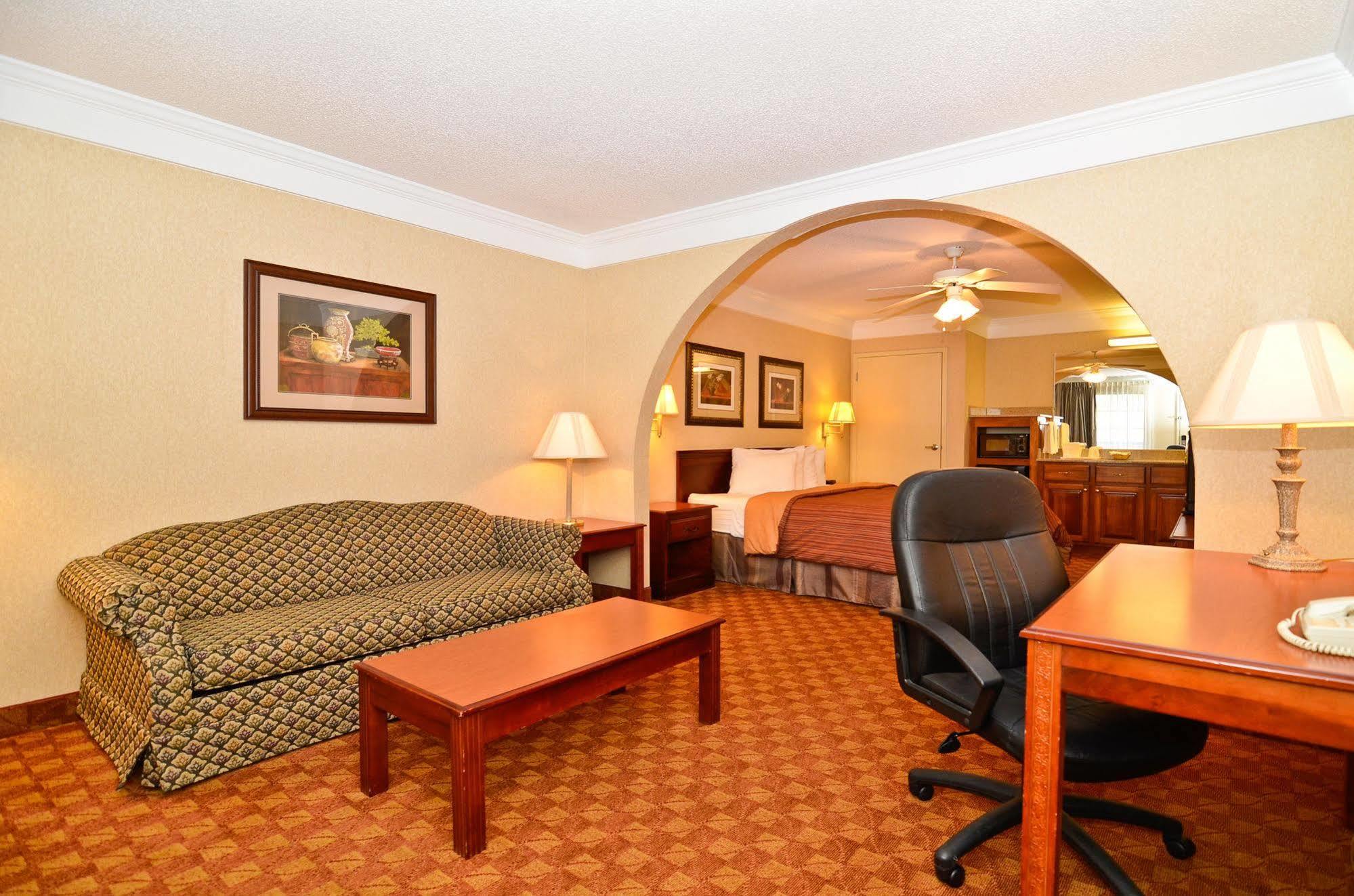 Best Western Hawkinsville Inn & Suites الغرفة الصورة