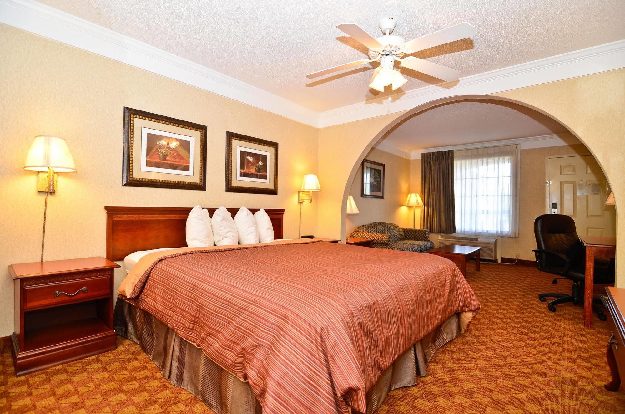 Best Western Hawkinsville Inn & Suites الغرفة الصورة