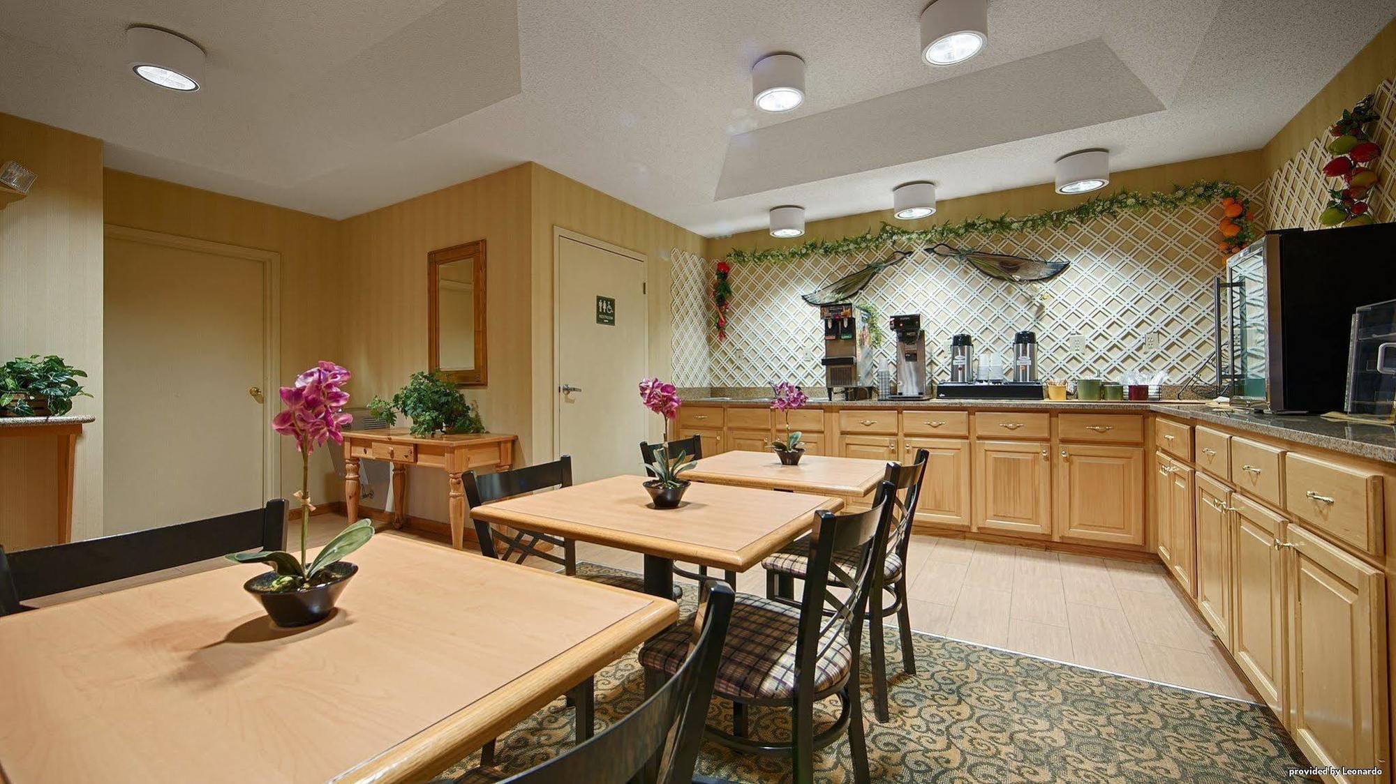 Best Western Hawkinsville Inn & Suites المظهر الخارجي الصورة